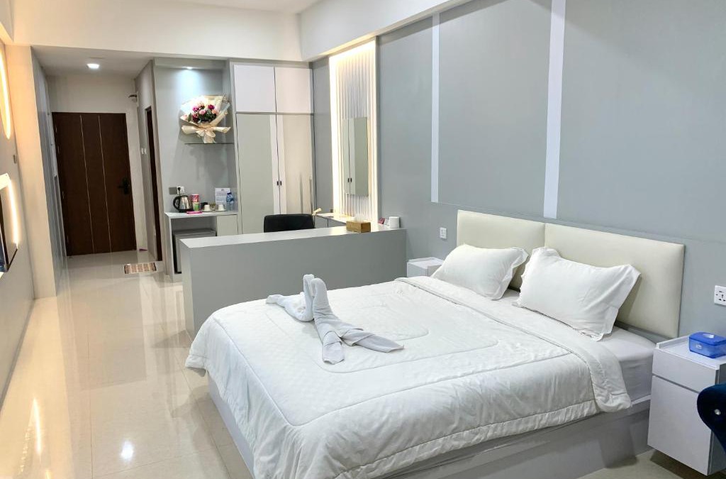 Lubuk Baja Apartment | Wiwi Formosa Residence -Deluxe Studio-Balcony-Netflix