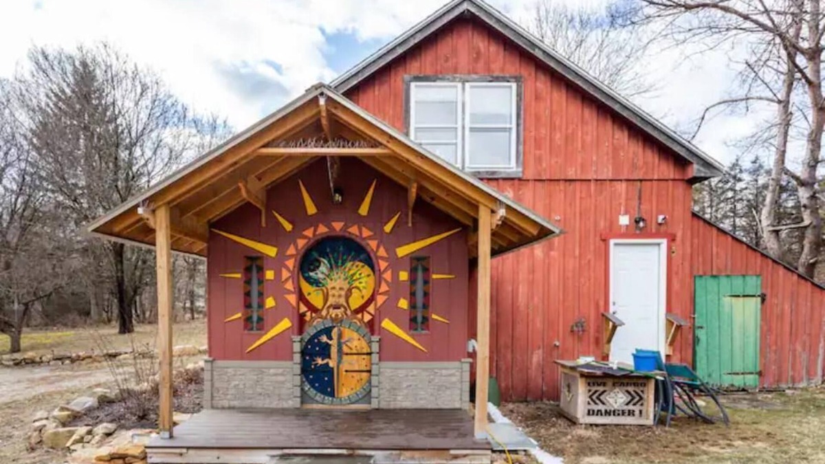 Rogers House | Wizard's Roost at Underhill Hollow