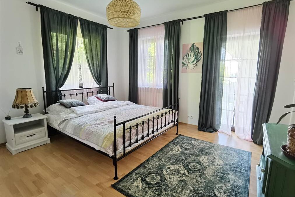 Szeligi Apartment | Wodna Ostoja z kominkiem nad jeziorem Selment