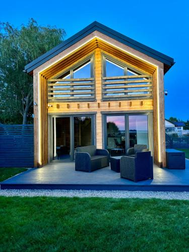 Wrzosowo House | Wodne Widoki - domek letniskowy z jacuzzi