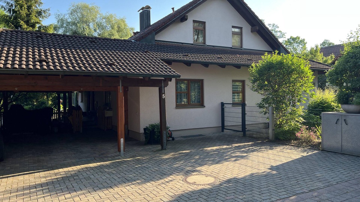 Stockdorf Apartment | Wohnen im Grünen am Stadtrand von München