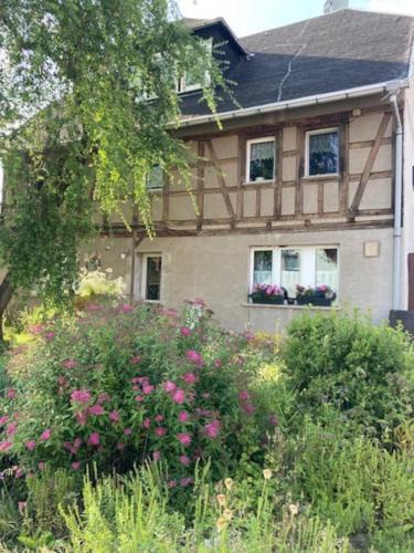 Bindersleben Apartment | Wohnen im Grünen bei der Töpferei