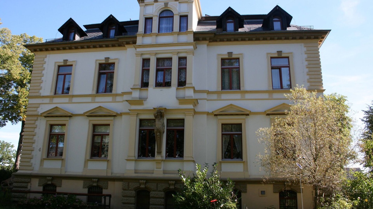 Netzschkau Villa | Wohnen in Einer Villa an der Göltzschtalbrücke