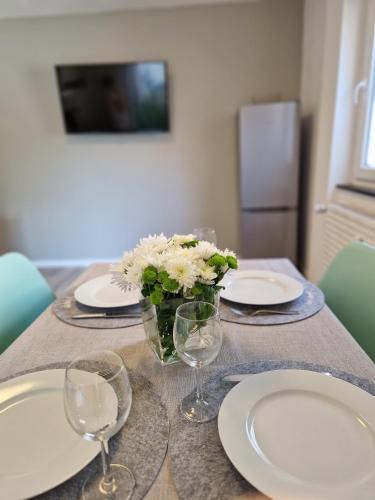 Rommelhausen Apartment | Wohnung Barbarossa