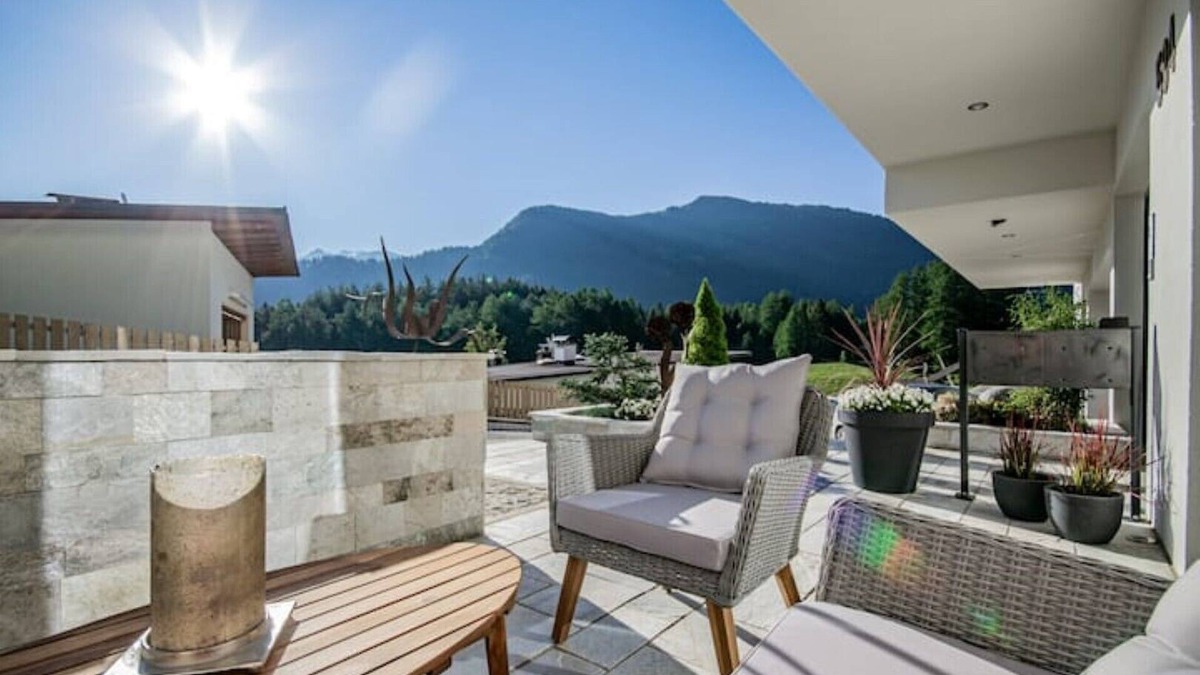 Gries am Brenner Apartment | Wohnung C&C / mit Terrasse mit Herrlichem Blick in die Berge