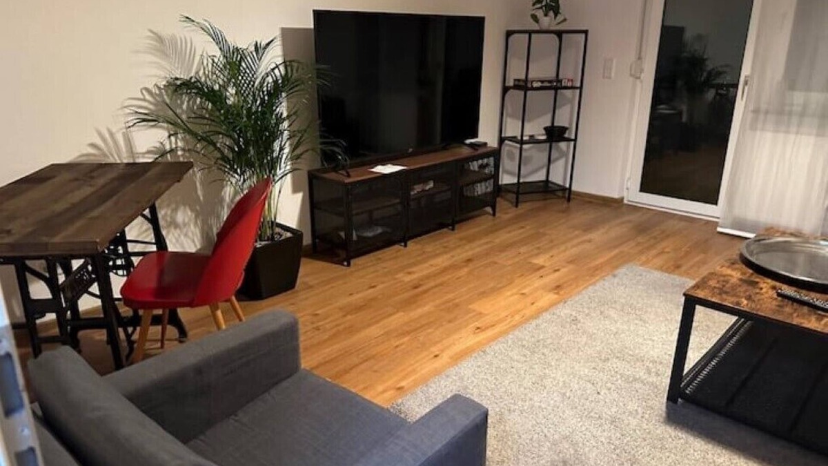Edingen Apartment | Wohnung, Geräumiger Komfort/Betw. HD & MA