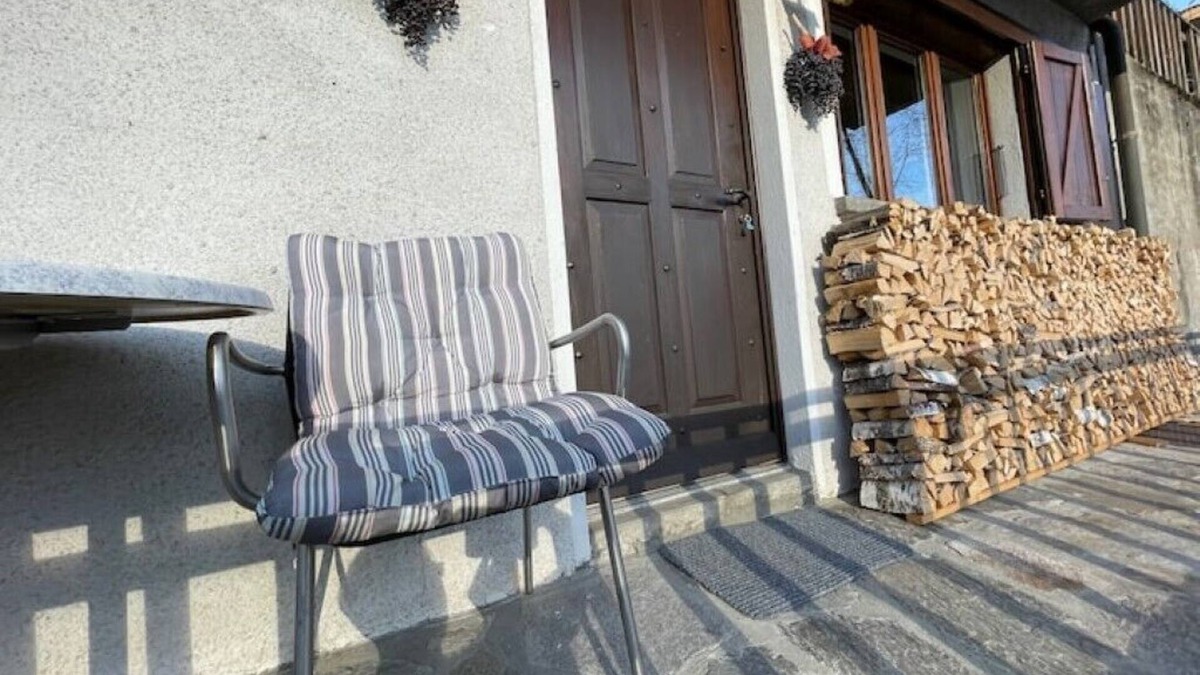 Calpiogna Apartment | Wohnung mit Parkplatz-terrasse-küche-berg Aussicht
