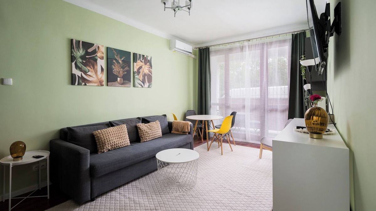 Muranow Apartment | Wola Anielewicza Homely Apartment