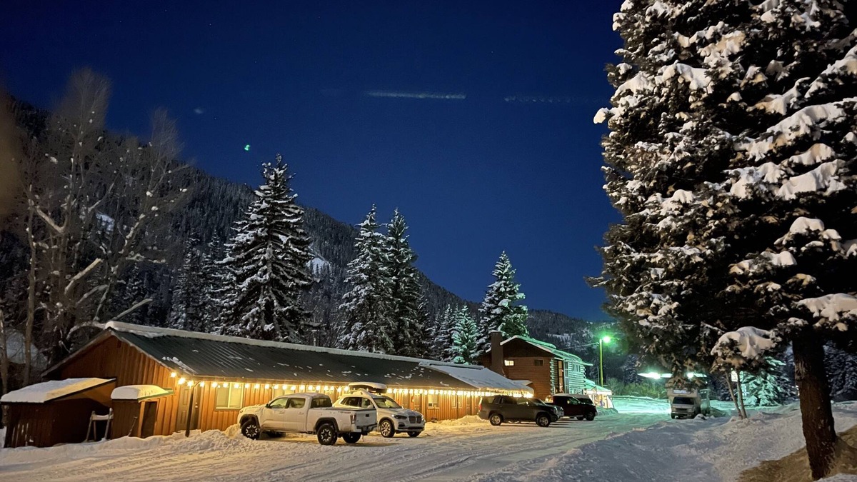 South Fork Hotel | Wolf Creek Ranch Ski Lodge