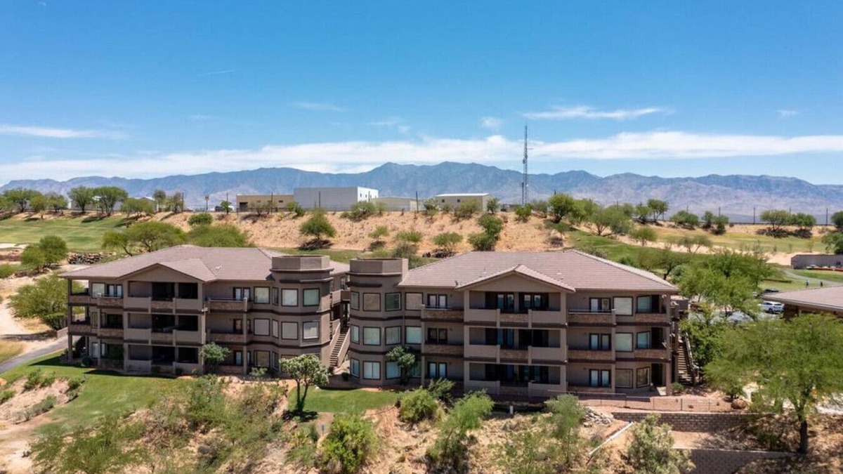 Mesquite Condo | Wolf Creek Sunset View on First Hole by J and Amy BL991084