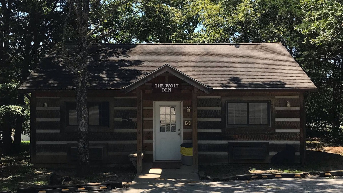 Pittsburg Cabin | Wolf Den Cabin of Pomme de Terre