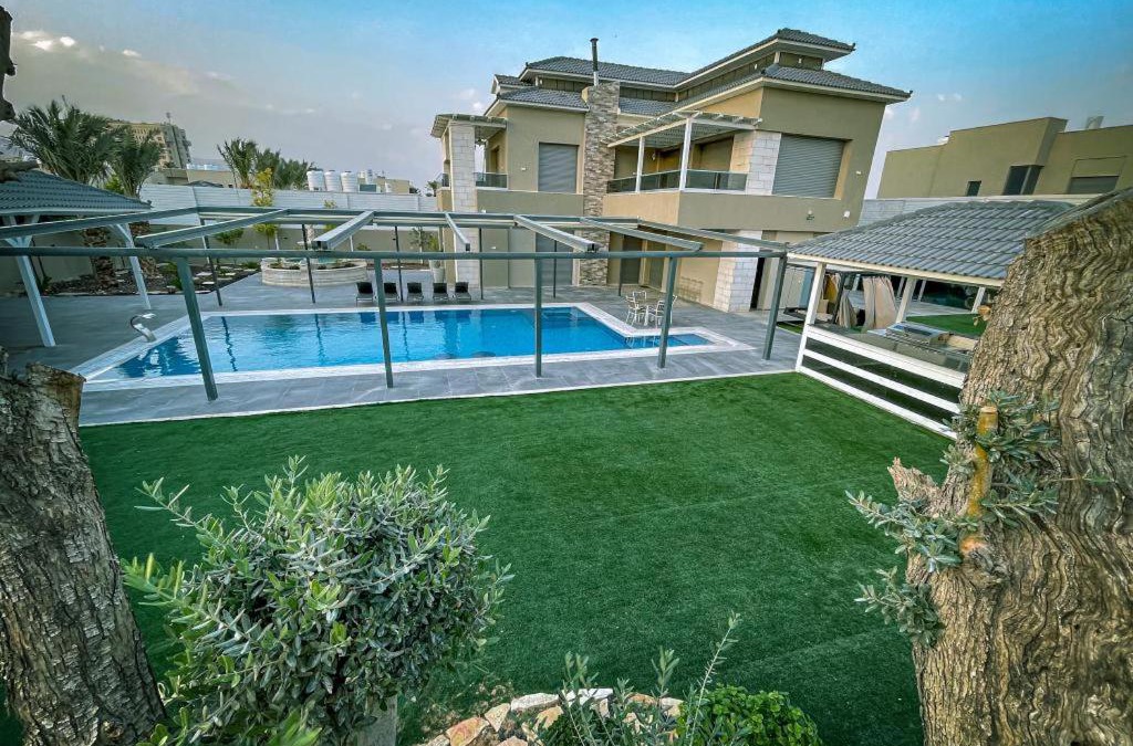 Jericho Villa | wolf gate villa l353