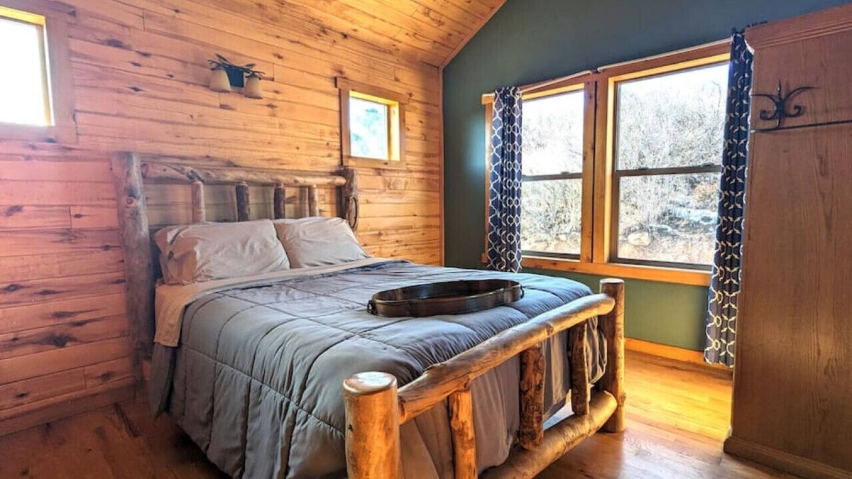 La Sal Cabin | Wolf Springs Ranch, Cabin 3
