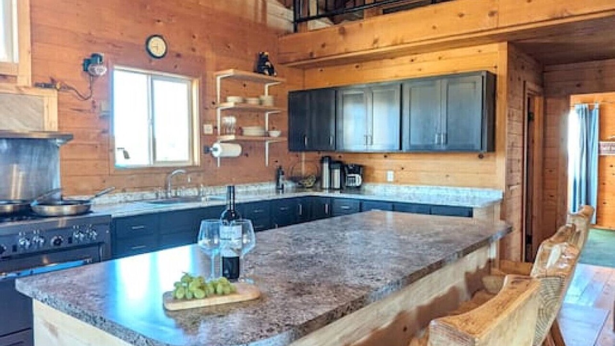 La Sal Cabin | Wolf Springs Ranch, Family Cabin