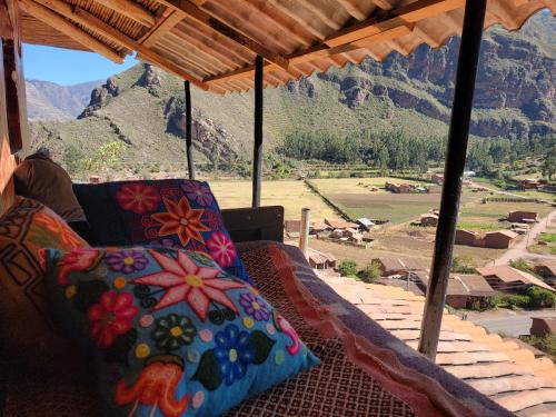 Pisac Hostel | Wolf Totem Lux Backpacker Villa