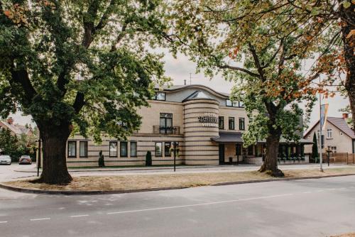 Valmiera Hotel | Wolmar