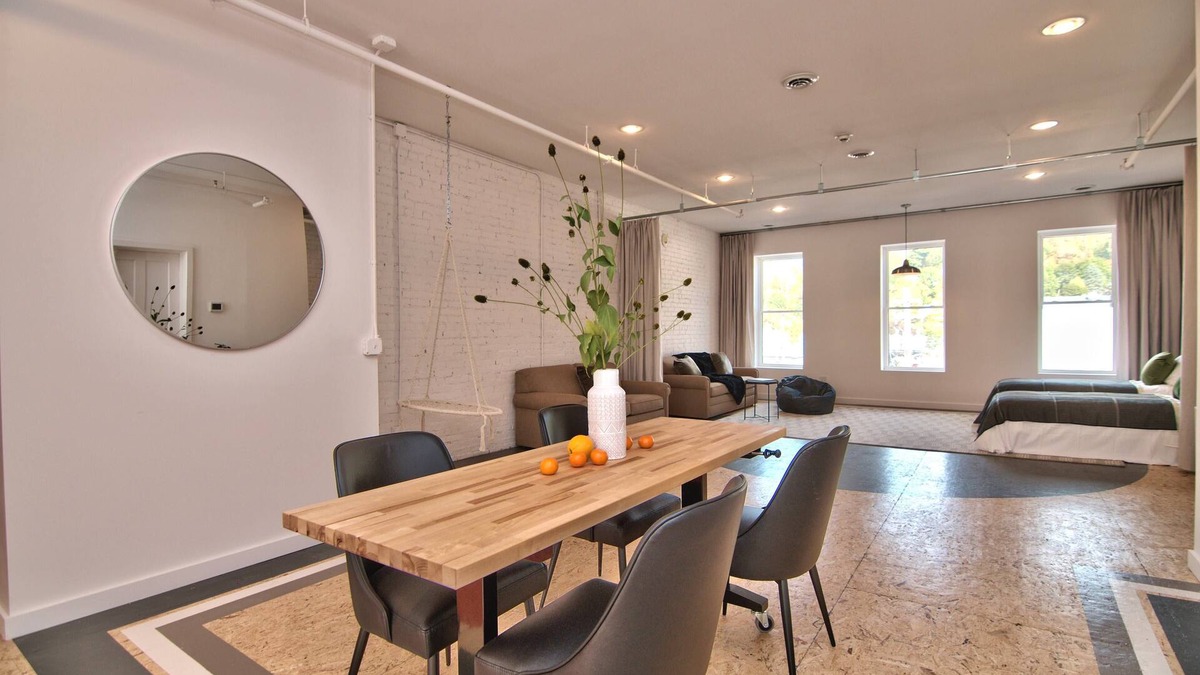 Honesdale Apartment | Wonder Honesdale- Loft B3-3 bed -2 baths– sleeps 8