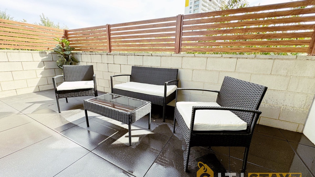 Phillip Apartment | Wonder in Woden - 2 bd 2bth Apt