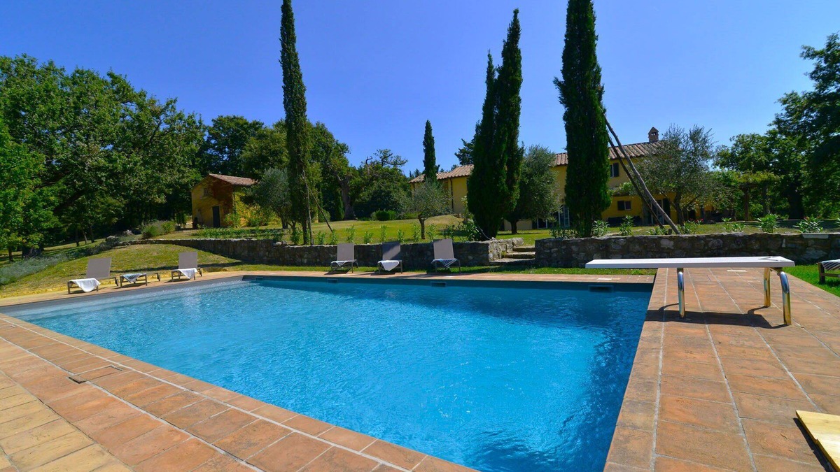San Casciano dei Bagni Villa | Wonderful private villa for 10 guests with private pool, WIFI, TV, patio and panoramic view