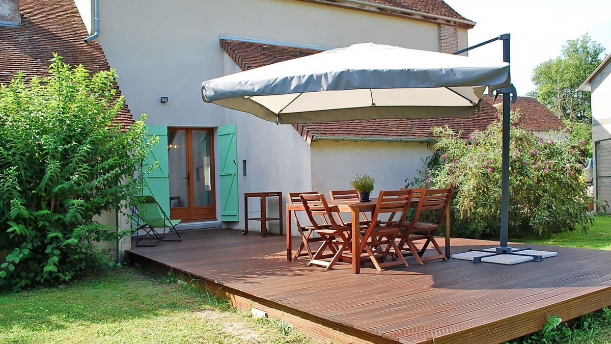 Saint-Romain-sur-Cher House | Wonderful private villa for 6 guests with WIFI, TV and terrace
