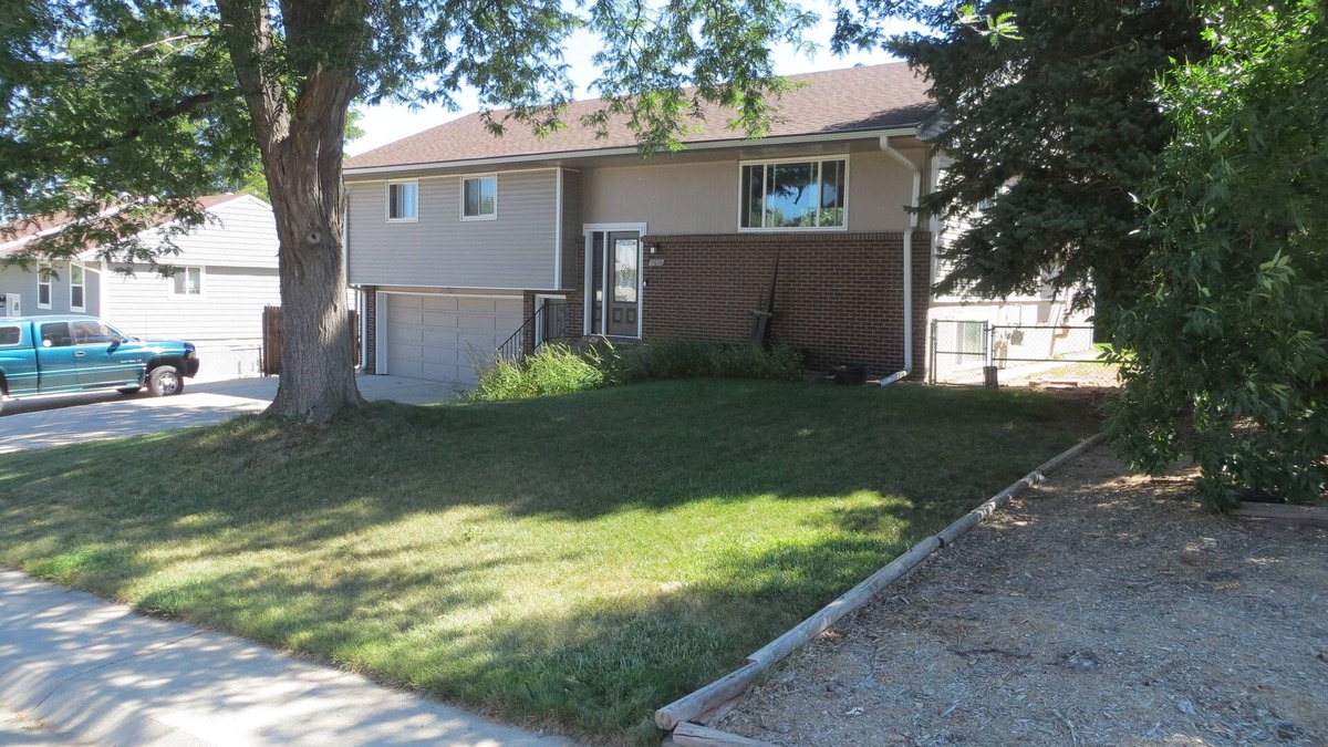 Highlands House | Wonderful 2Bd 2Ba Home in Centrally located Arvada, CO