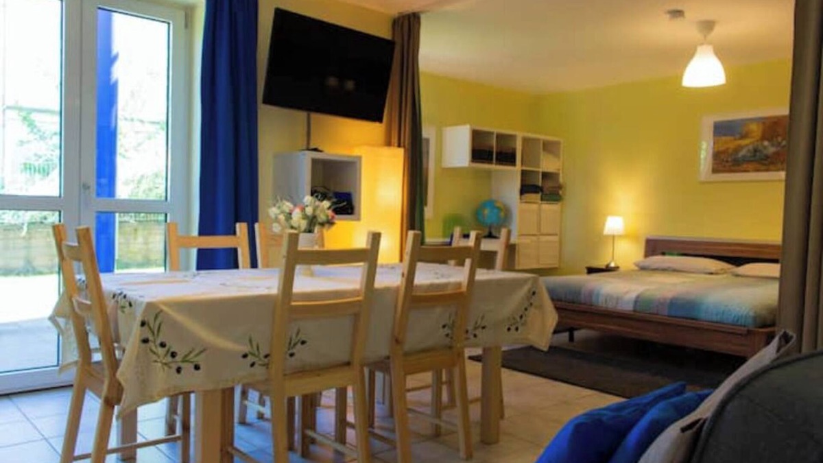 Kaiserslautern Apartment | Wonderful apartment in a practical location