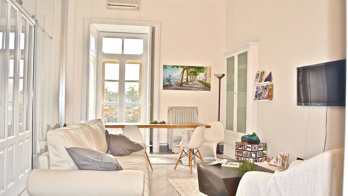 Salerno Apartment | Wonderful apartment in Salerno near the sea - easy connection to Naples