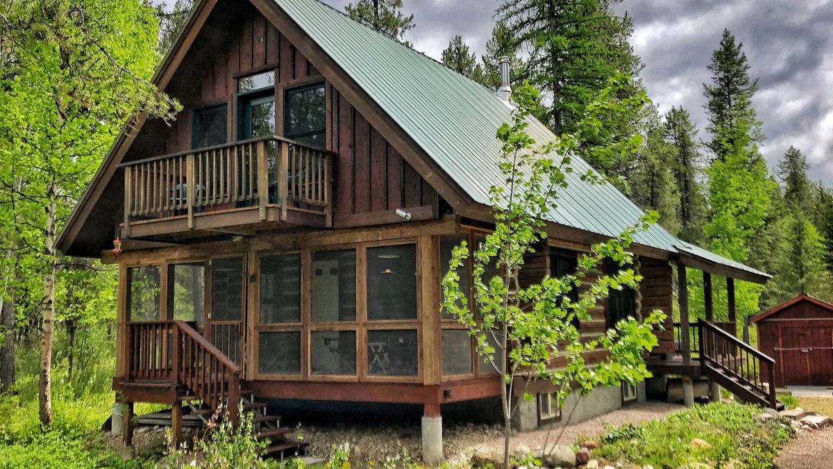 West Glacier Cabin | Wonderful Cabin in the Woods in West Glacier Near Glacier National Park Entrance