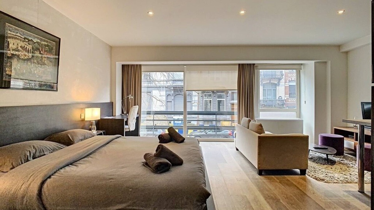 Vorst Apartment | Wonderful "corporate" new flat