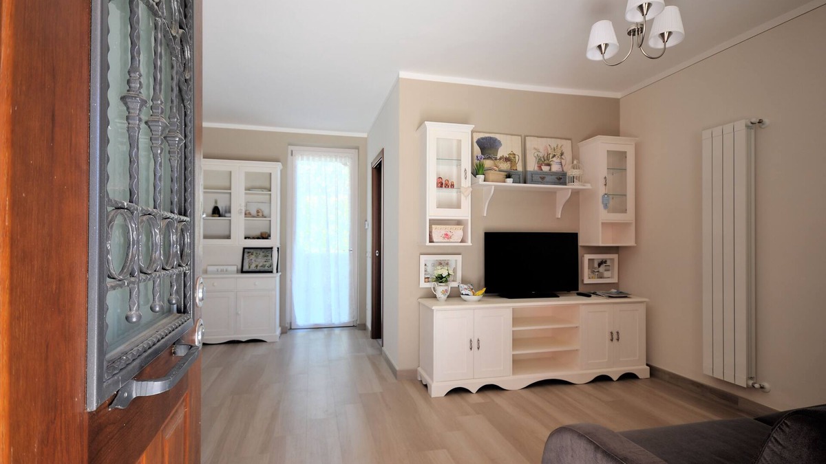 Sutri Apartment | Wonderful Country House: cozy, quiet and bright, near National Golf.
