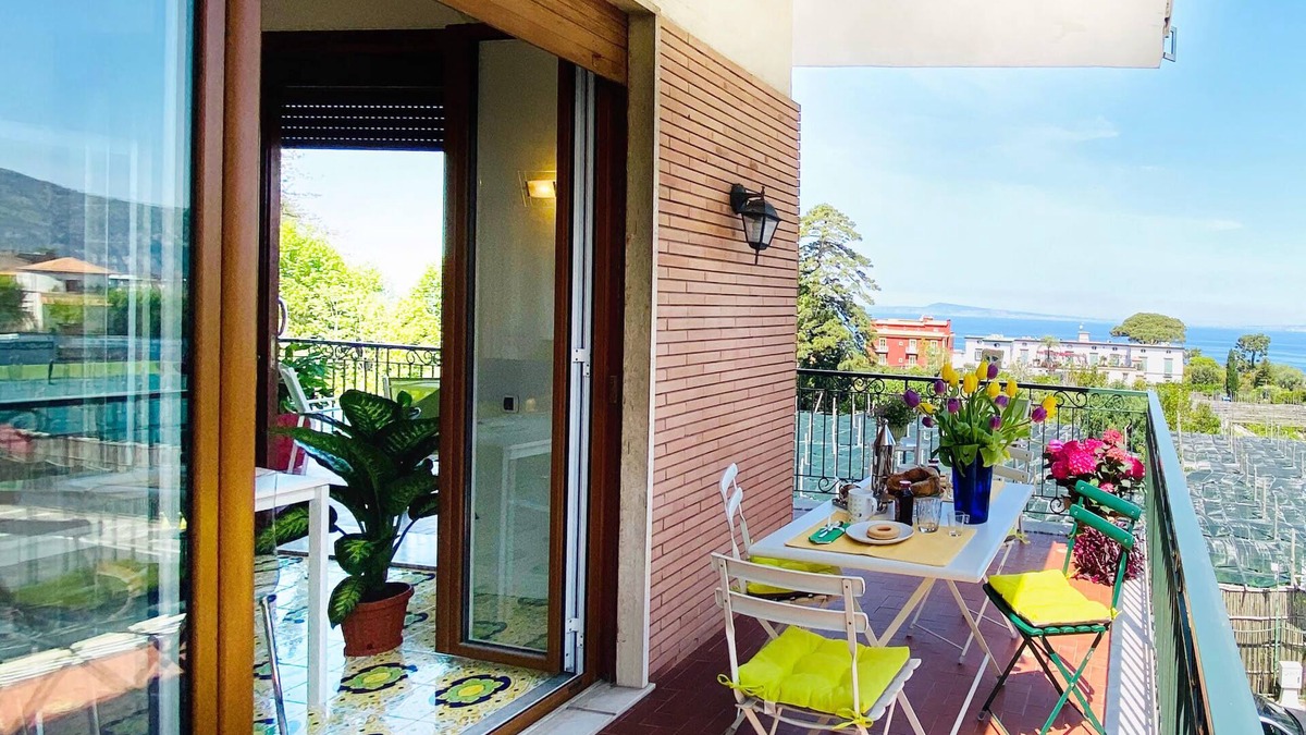 Sorrento City Centre Apartment | Wonderful family apt with terrace sea view in Sorrento center near the beach
