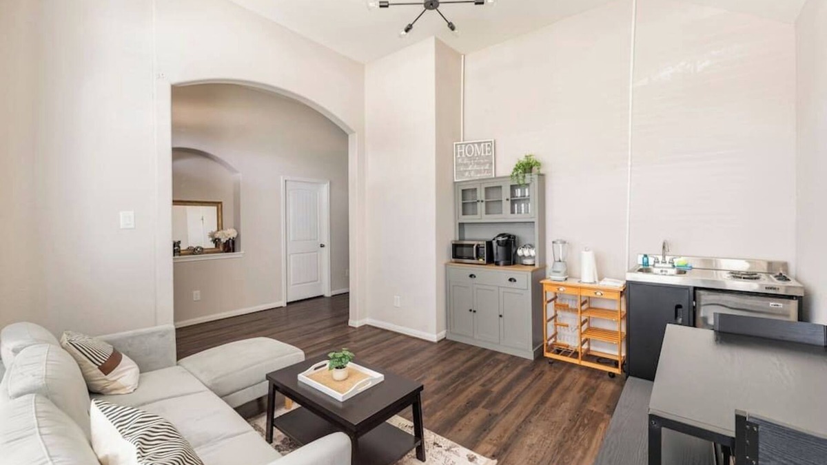 Hockley Apartment | Wonderful Getaway Cypress 2 BR w/thoughtful comforts
