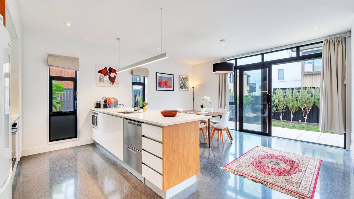Hobsonville House | Wonderful Hobsonville Three Bedroom Home