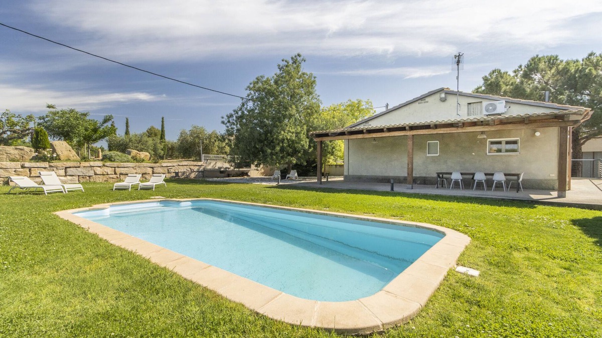 Fraga House | Wonderful Holiday Home Mas de l' Anneta