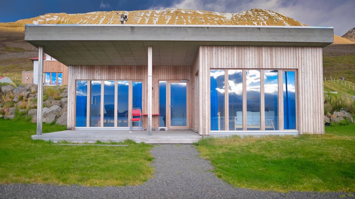 Hauganes House | Wonderful holiday house on the Nollur farm at Eyafjord