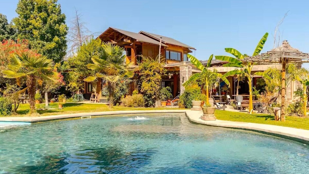 Curacavi House | Wonderful large family cottage
