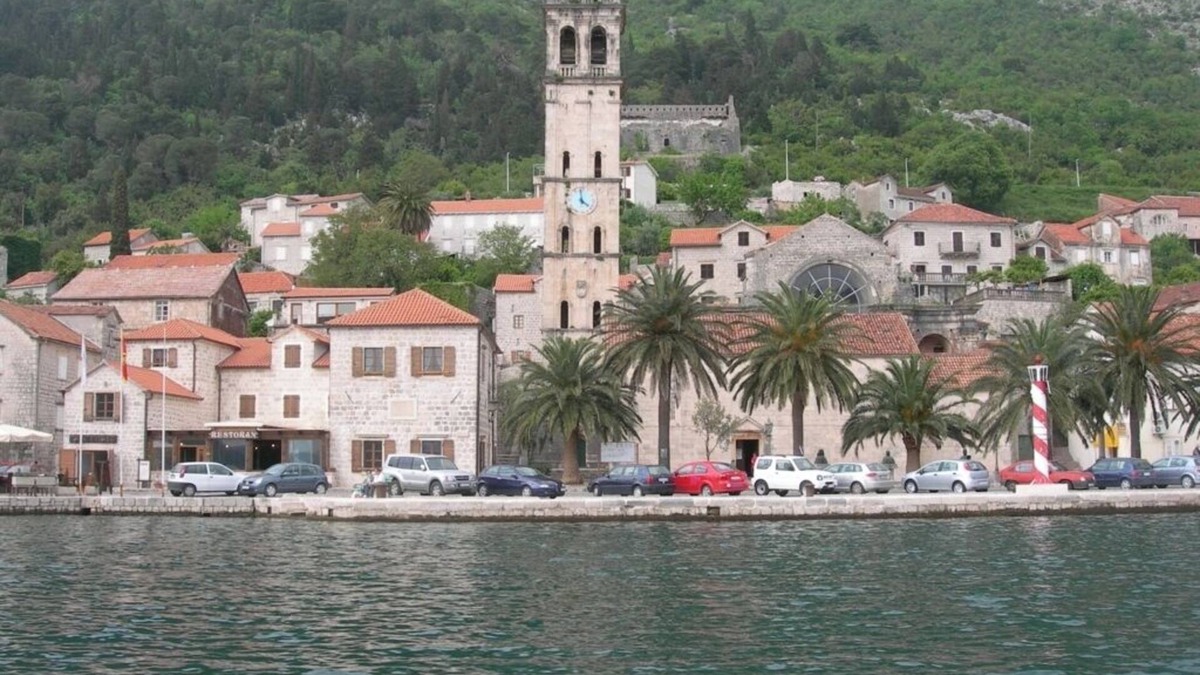 Donji Stoliv Apartment | Wonderful Location 50 meters from the sea with car parking