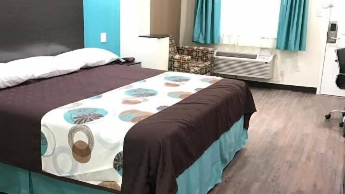 Spring Resort | Wonderful Place To Stay! Near Tour 18 Golf Course and Golf Club of Houston!