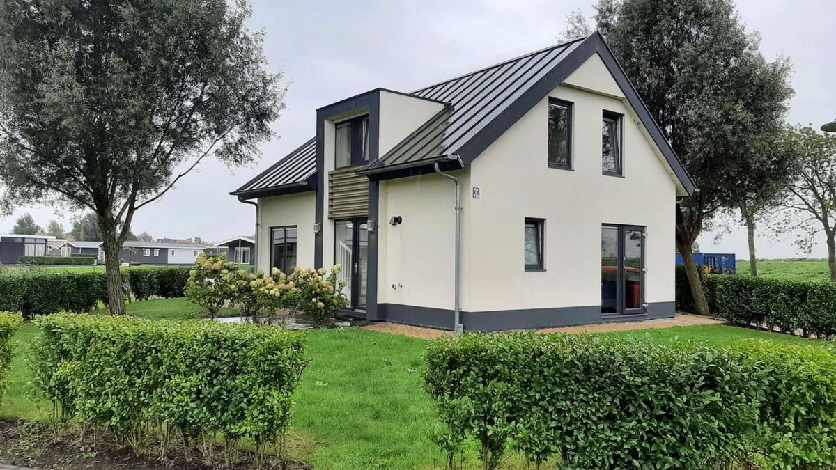 Graft House | Wonderful private villa for 10 guests with WIFI, pool, TV and terrace