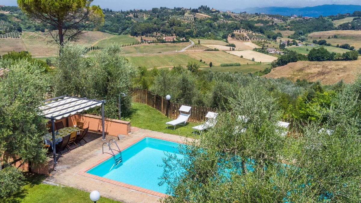 San Miniato Villa | Wonderful private villa for 8 guests with WIFI, A/C, private pool, TV, terrace and parking