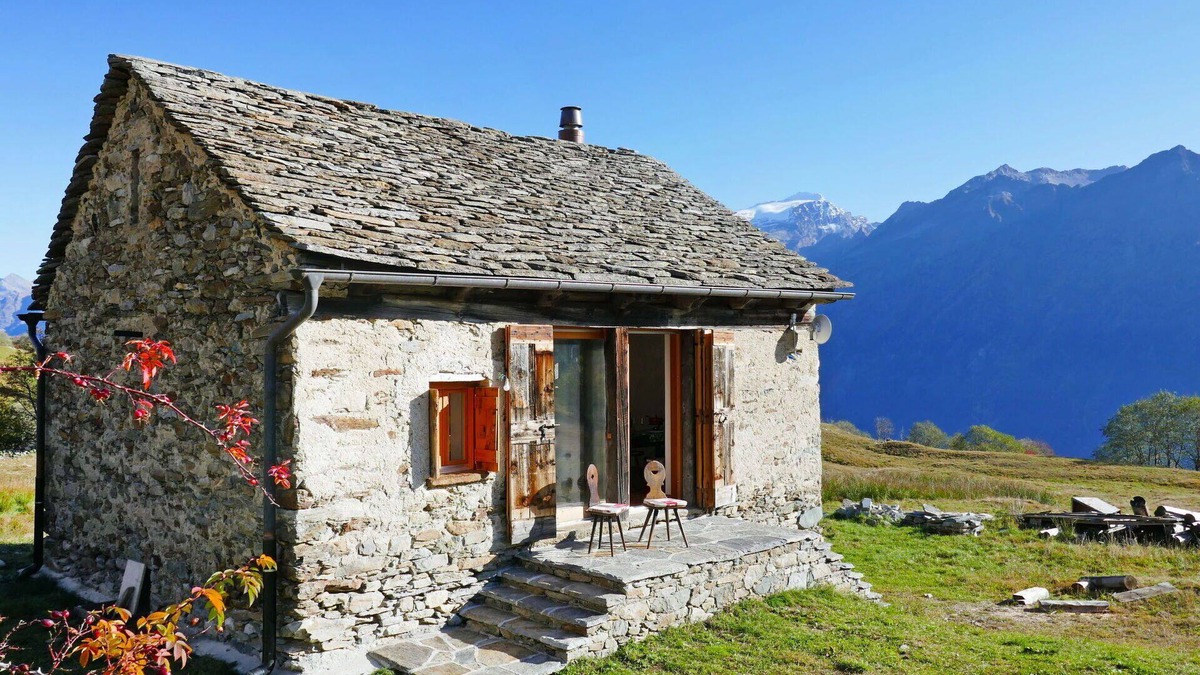 Acquarossa House | Wonderful private villa for 4 guests with WIFI, TV, terrace, pets allowed and parking
