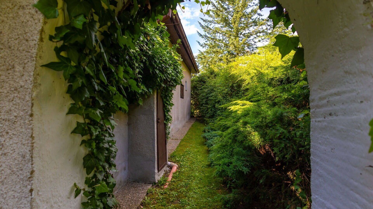 Dobren House | Wonderful private villa for 6 people with TV, patio and pets allowed