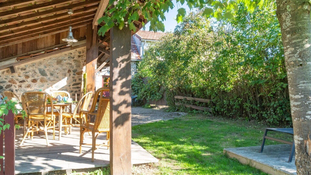 Chiddes House | Wonderful private villa for 4 people with WIFI, TV, terrace and pets allowed