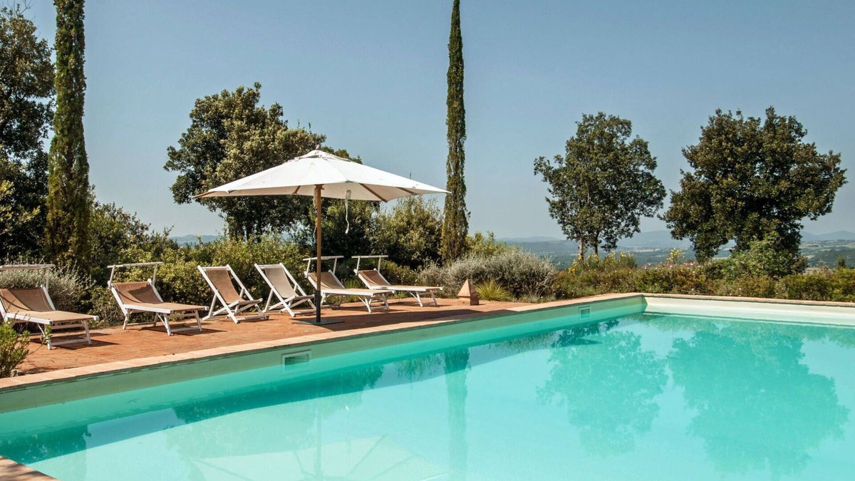 Camigliano Villa | Wonderful private villa for 10 people with WIFI, private pool, A/C, TV, panoramic view and parking
