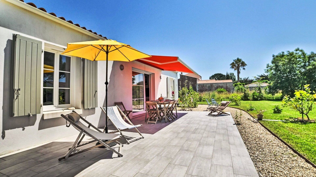 La Bree-les-Bains House | Wonderful private villa for 6 guests with WIFI, TV and terrace