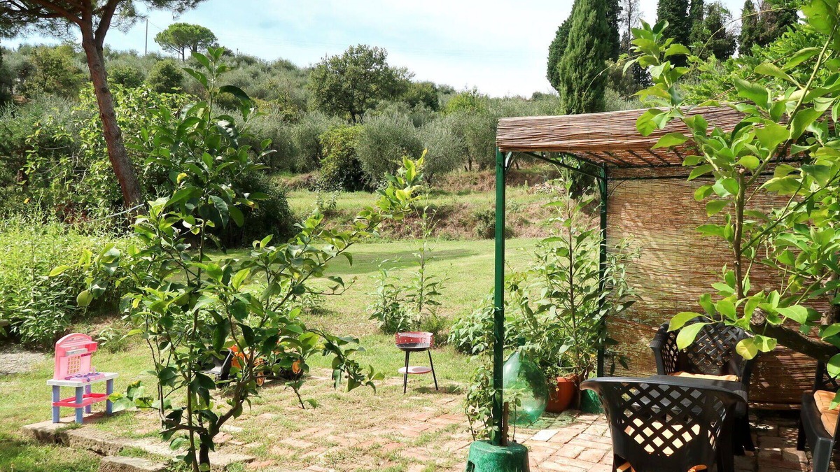 Sinalunga Villa | Wonderful private villa for 11 guests with WIFI, TV, balcony, pets allowed and parking