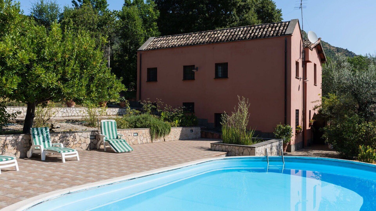 Salisano Villa | Wonderful private villa for 8 people with private pool, WIFI, TV, patio and parking