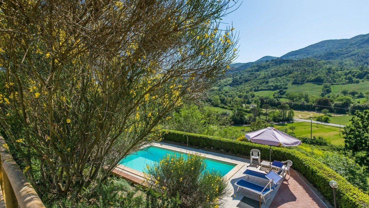 Montecatini Val di Cecina House | Wonderful private villa for 5 people with private pool, TV, terrace, pets allowed and parking