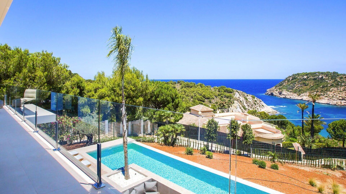 Mar Azul Villa | Wonderful private villa for 8 people with A/C, WIFI, private pool, TV, patio and parking