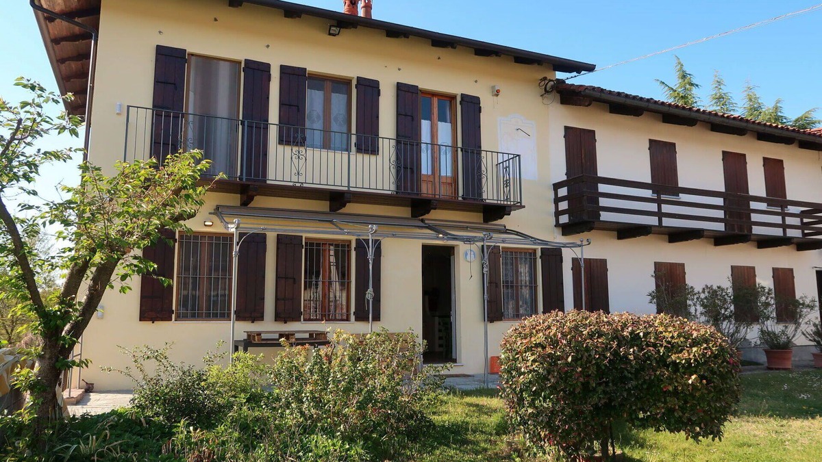 Piea House | Wonderful private villa for 4 guests with A/C, WIFI, TV, patio, pets allowed and parking